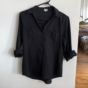 Black top- roll-up long sleeves w/ button tab